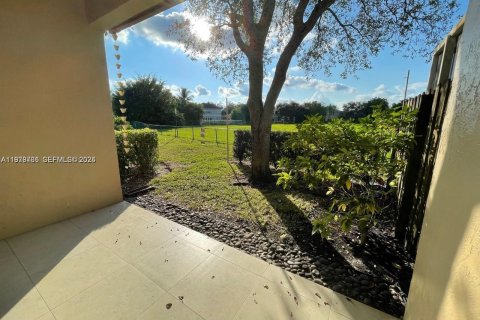 Touwnhouse à louer à Weston, Floride: 2 chambres, 110.46 m2 № 2043797 - photo 29