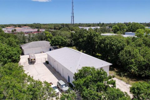 Propiedad comercial en venta en Saint Lucie, Florida, 605.72 m2 № 1724916 - foto 3