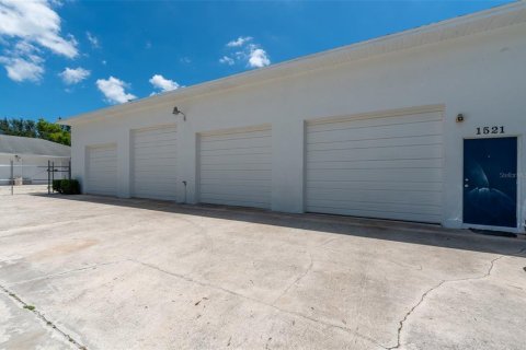 Propiedad comercial en venta en Saint Lucie, Florida, 605.72 m2 № 1724916 - foto 4