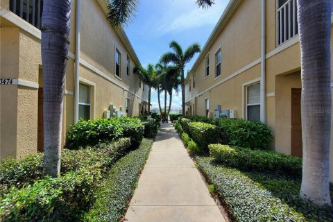 Condominio en alquiler en Sarasota, Florida, 3 dormitorios, 131.64 m2 № 1530499 - foto 2