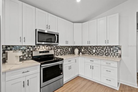 Casa en venta en Orlando, Florida, 3 dormitorios, 192.21 m2 № 1907556 - foto 11
