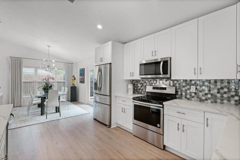 Casa en venta en Orlando, Florida, 3 dormitorios, 192.21 m2 № 1907556 - foto 14