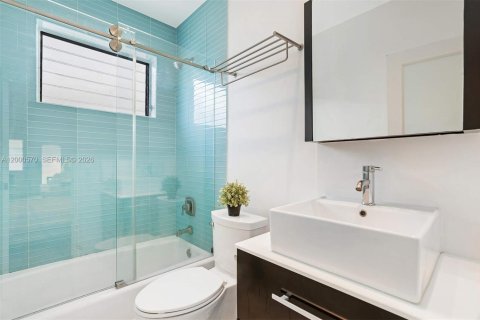 Copropriété à louer à Miami Beach, Floride: 35.3 m2 № 2065080 - photo 18