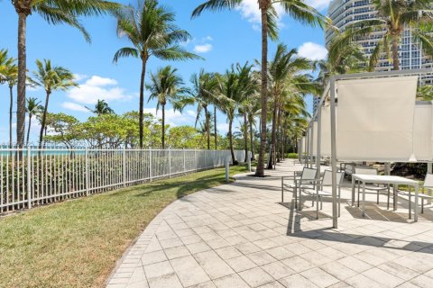 Condominio en alquiler en Bal Harbour, Florida, 1 dormitorio, 83.24 m2 № 2054579 - foto 26