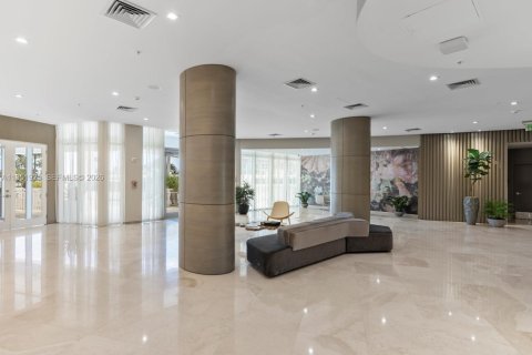 Condominio en alquiler en Bal Harbour, Florida, 1 dormitorio, 83.24 m2 № 2054579 - foto 30