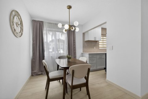 Copropriété à vendre à West Palm Beach, Floride: 2 chambres, 75.62 m2 № 2247292 - photo 13