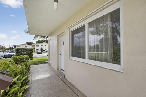 Copropriété à vendre à West Palm Beach, Floride: 2 chambres, 75.62 m2 № 2247292 - photo 7