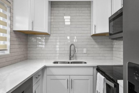 Copropriété à vendre à West Palm Beach, Floride: 2 chambres, 75.62 m2 № 2247292 - photo 17