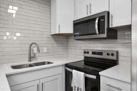 Copropriété à vendre à West Palm Beach, Floride: 2 chambres, 75.62 m2 № 2247292 - photo 18