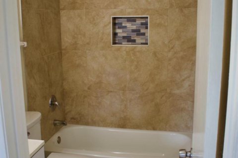 Townhouse in Coral Springs, Florida 3 bedrooms, 101.26 sq.m. № 2086385 - photo 8