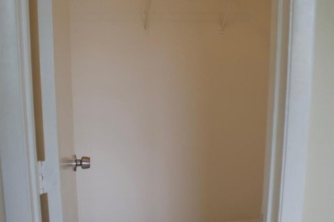 Townhouse in Coral Springs, Florida 3 bedrooms, 101.26 sq.m. № 2086385 - photo 7