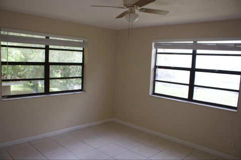 Townhouse in Coral Springs, Florida 3 bedrooms, 101.26 sq.m. № 2086385 - photo 5