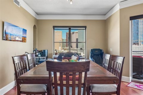Condominio en venta en Tampa, Florida, 2 dormitorios, 147.99 m2 № 2431775 - foto 8