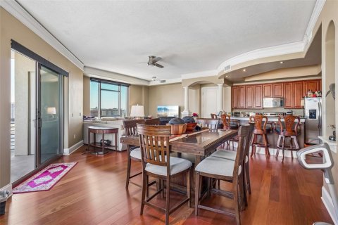Condominio en venta en Tampa, Florida, 2 dormitorios, 147.99 m2 № 2431775 - foto 18