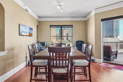 Condominio en venta en Tampa, Florida, 2 dormitorios, 147.99 m2 № 2431775 - foto 11