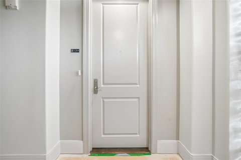 Condominio en venta en Tampa, Florida, 2 dormitorios, 147.99 m2 № 2431775 - foto 2