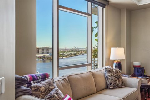 Condominio en venta en Tampa, Florida, 2 dormitorios, 147.99 m2 № 2431775 - foto 6