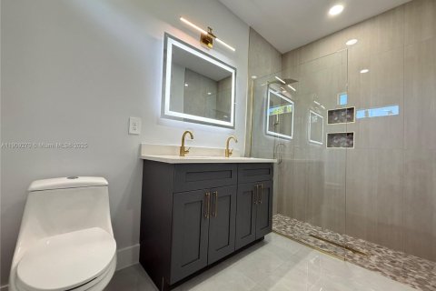 Casa en venta en Lehigh Acres, Florida, 3 dormitorios № 1965540 - foto 13