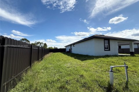 Casa en venta en Lehigh Acres, Florida, 3 dormitorios № 1965540 - foto 20