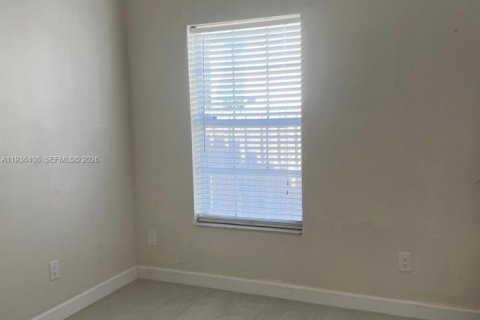 House in Cutler Bay, Florida 3 bedrooms, 157 sq.m. № 1994343 - photo 19