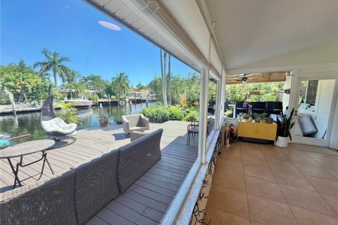 Villa ou maison à vendre à Wilton Manors, Floride: 3 chambres, 153.94 m2 № 2388657 - photo 21