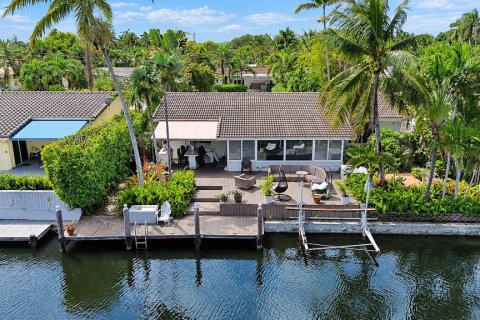 Villa ou maison à vendre à Wilton Manors, Floride: 3 chambres, 153.94 m2 № 2388657 - photo 2