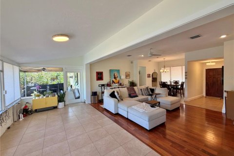 Villa ou maison à vendre à Wilton Manors, Floride: 3 chambres, 153.94 m2 № 2388657 - photo 9
