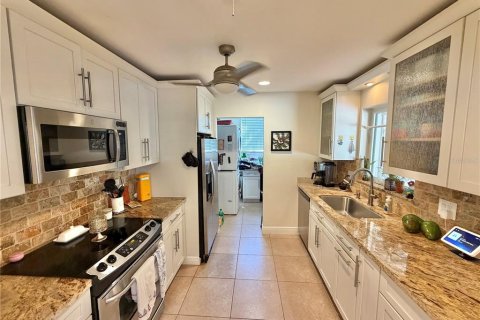 Villa ou maison à vendre à Wilton Manors, Floride: 3 chambres, 153.94 m2 № 2388657 - photo 11