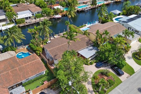 Villa ou maison à vendre à Wilton Manors, Floride: 3 chambres, 153.94 m2 № 2388657 - photo 4