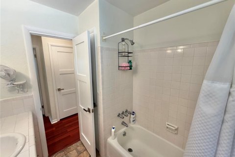 Villa ou maison à vendre à Wilton Manors, Floride: 3 chambres, 153.94 m2 № 2388657 - photo 16
