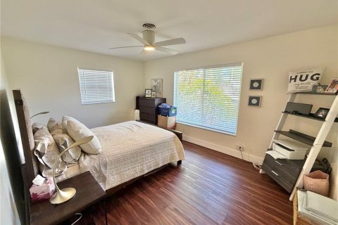 Villa ou maison à vendre à Wilton Manors, Floride: 3 chambres, 153.94 m2 № 2388657 - photo 17