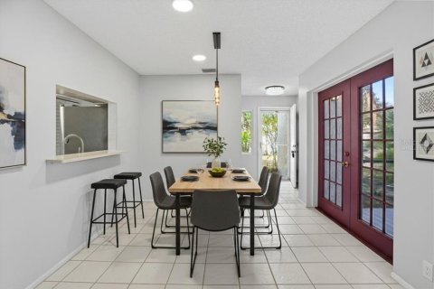 Villa ou maison à vendre à Sarasota, Floride: 2 chambres, 117.8 m2 № 2147721 - photo 10