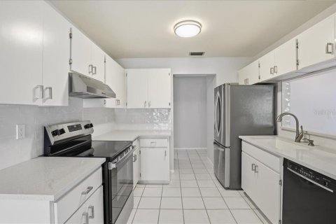 Villa ou maison à vendre à Sarasota, Floride: 2 chambres, 117.8 m2 № 2147721 - photo 26
