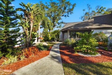 Villa ou maison à vendre à Sarasota, Floride: 2 chambres, 117.8 m2 № 2147721 - photo 7