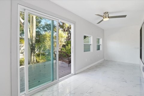 Villa ou maison à vendre à Sarasota, Floride: 2 chambres, 117.8 m2 № 2147721 - photo 30