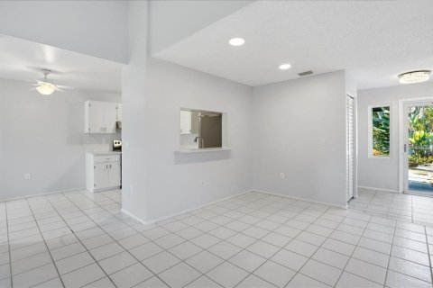 Villa ou maison à vendre à Sarasota, Floride: 2 chambres, 117.8 m2 № 2147721 - photo 21
