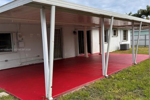 Купить виллу или дом в Майами, Флорида 4 спальни, 130.16м2, № 1998256 - фото 9