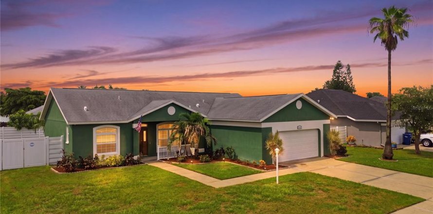 Villa ou maison à Palmetto, Floride 3 chambres, 167.97 m2 № 2339168