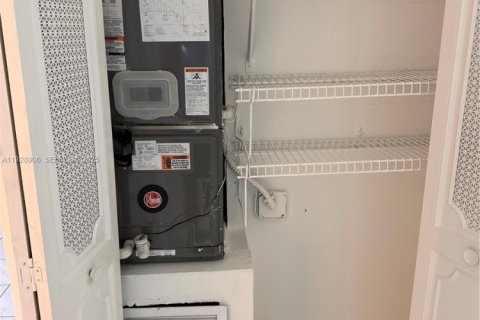 Снять в аренду квартиру в Помпано-Бич, Флорида 2 спальни, 84.08м2, № 1987862 - фото 13