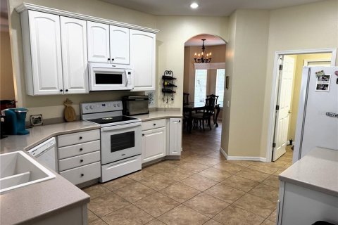 House in Kissimmee, Florida 3 bedrooms, 192.12 sq.m. № 1857684 - photo 13