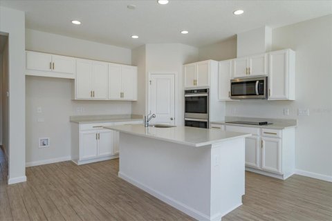 Casa en venta en Tavares, Florida, 3 dormitorios, 130.71 m2 № 1651009 - foto 2