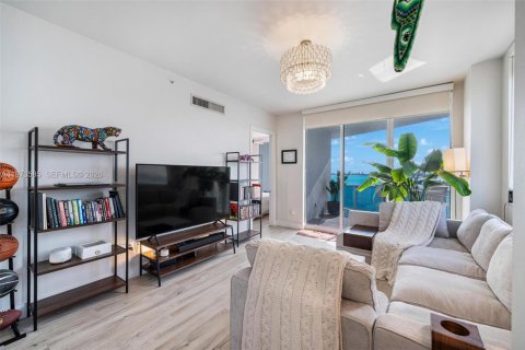 Купить кондоминиум в Майами, Флорида 2 спальни, 130.06м2, № 2048517 - фото 5