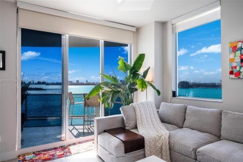 Купить кондоминиум в Майами, Флорида 2 спальни, 130.06м2, № 2048517 - фото 3