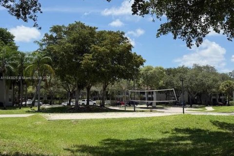Condominio en alquiler en Coconut Creek, Florida, 1 dormitorio, 80.08 m2 № 1842892 - foto 17