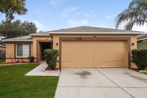 Villa ou maison à louer à Riverview, Floride: 4 chambres, 140 m2 № 1820557 - photo 1