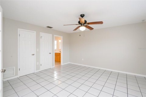 Casa en alquiler en Bradenton, Florida, 2 dormitorios, 151.99 m2 № 1912702 - foto 9