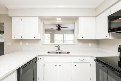 Casa en alquiler en Bradenton, Florida, 2 dormitorios, 151.99 m2 № 1912702 - foto 6