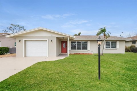 Casa en alquiler en Bradenton, Florida, 2 dormitorios, 151.99 m2 № 1912702 - foto 1