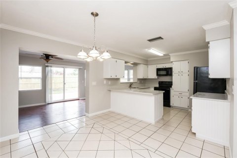 Casa en alquiler en Bradenton, Florida, 2 dormitorios, 151.99 m2 № 1912702 - foto 4