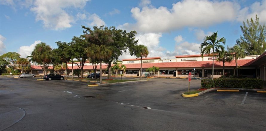 Magasin à Lauderhill, Floride № 839896